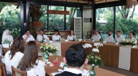 Menteri Pertahanan Prabowo Subianto menghadiri acara makan siang dan diskusi bersama Menteri BUMN Erick Thohir. (Dok. Tim Media Prabowo Subianto)

