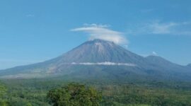 Gunung Semeru Erupsi. (Dok. Esdm.go.id)
